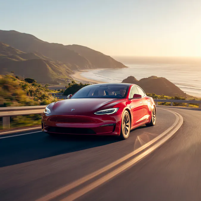 Jefferies Reiterates Hold Rating on Tesla, Inc. (TSLA ...